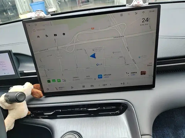 Geely Galaxy E5 — Фото автомобиля 12