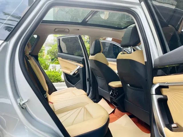 Geely Boyue L — Фото автомобиля 12