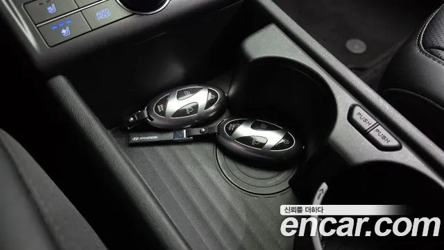 Hyundai Kona Kona (SX2) Бензин 1.6 турбо 2WD — Фото автомобиля 14