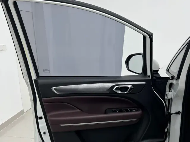 GAC Trumpchi M6 — Фото автомобиля 15