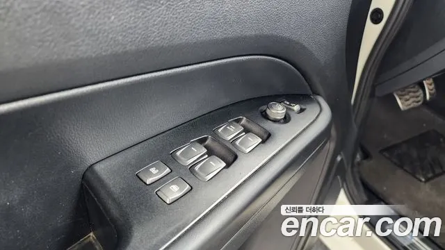 KG_Mobility_Ssangyong Rexton Новый Rexton Sport Khan Дизель 2.2 2WD — Фото автомобиля 24