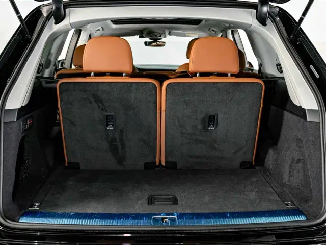 Audi Q7 — Фото автомобиля 24