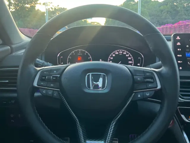 Honda Accord — Фото автомобиля 16