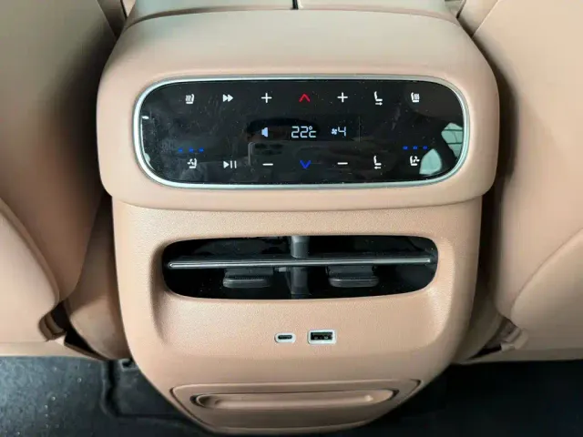 Leapmotor C11 — Фото автомобиля 3