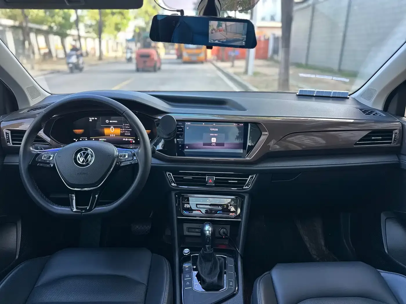 Volkswagen Tharu 2022 280TSI FWD Luxury Edition — Фото автомобиля 4
