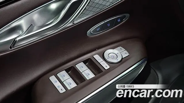 Genesis GV70 — Фото автомобиля 22