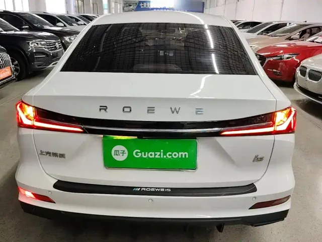 Roewe i5 — Фото автомобиля 5