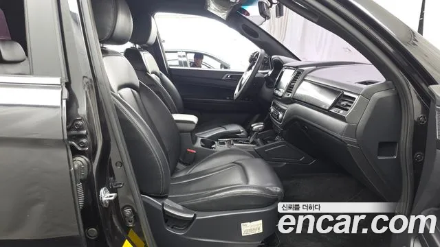 KG_Mobility_Ssangyong Rexton Новый Rexton Sport Дизель 2.2 2WD — Фото автомобиля 11