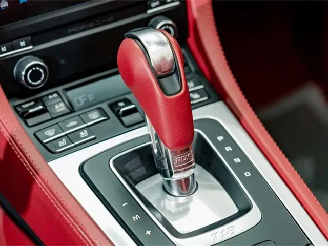Porsche 718 — Фото автомобиля 15