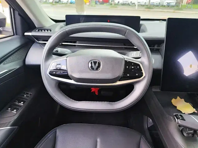 Changan Lamore — Фото автомобиля 10