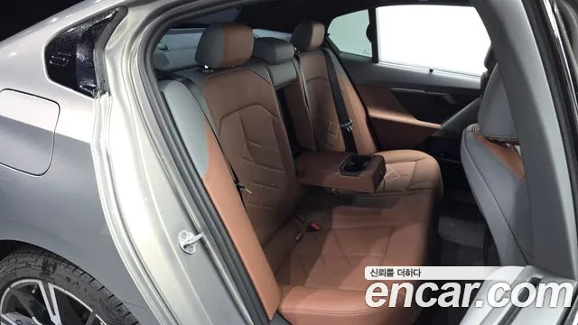 BMW 5 Series G60 — Фото автомобиля 12