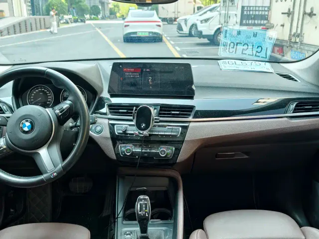 BMW X1 — Фото автомобиля 13
