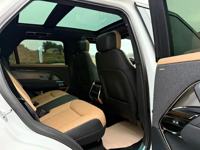 Land Rover Range Rover Sport — Фото автомобиля 7