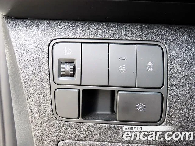 Hyundai Staria Staria L3.5 Lounge 7 мест — Фото автомобиля 13