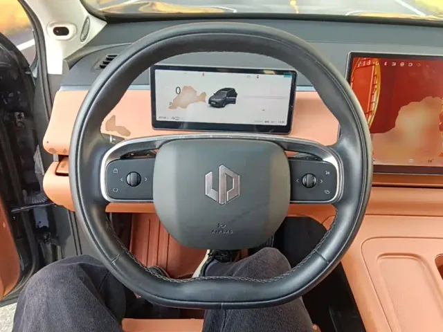 Leapmotor C16 — Фото автомобиля 10