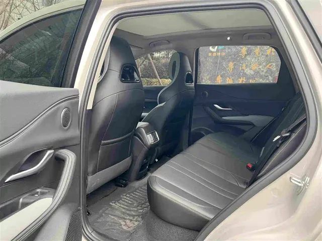 BYD Seal 05 DM-i — Фото автомобиля 6