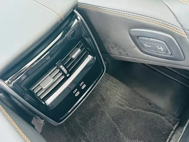 Toyota Avalon — Фото автомобиля 18