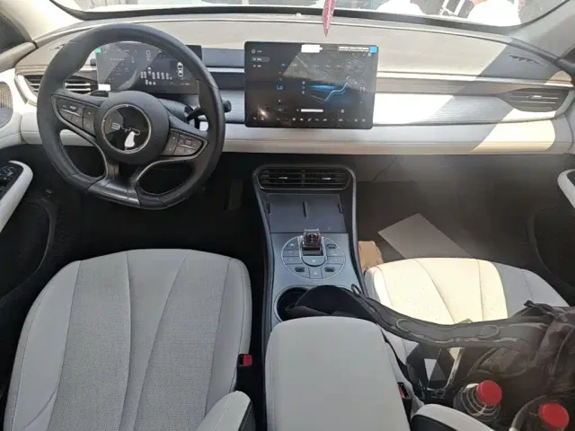 BYD Seal 05 DM-i — Фото автомобиля 5