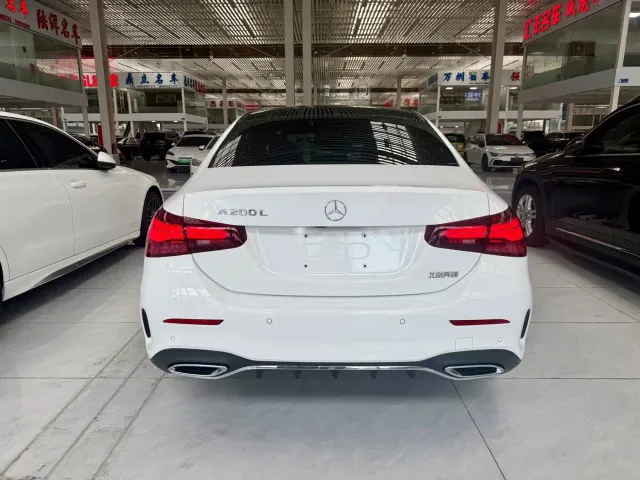 Mercedes-Benz A-Class — Фото автомобиля 3