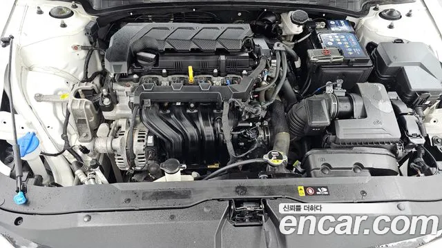 Hyundai AVANTE Новый Avante (CN7) — Фото автомобиля 6