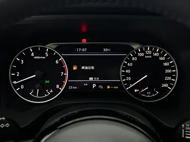 Nissan Qashqai — Фото автомобиля 20