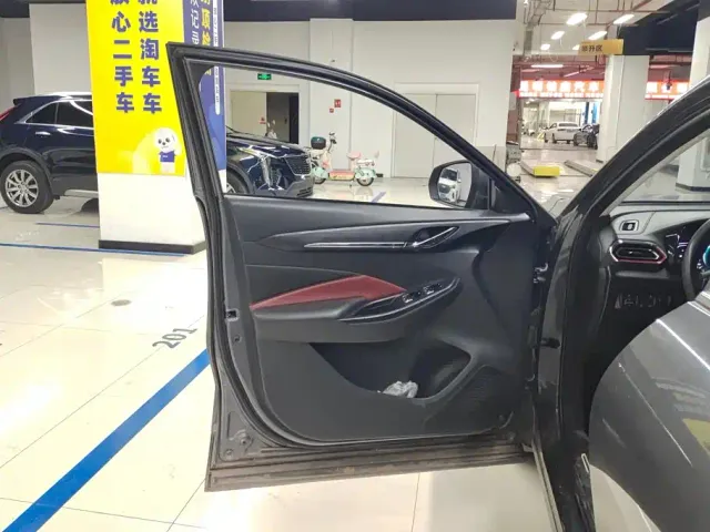 Changan Oushang X5 — Фото автомобиля 7