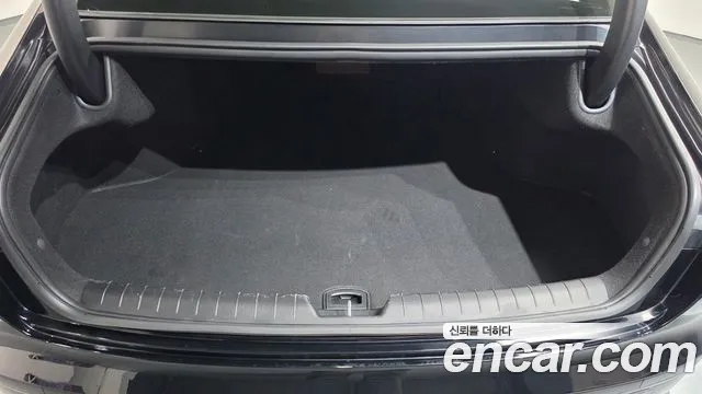 Hyundai Grandeur GN7 — Фото автомобиля 22