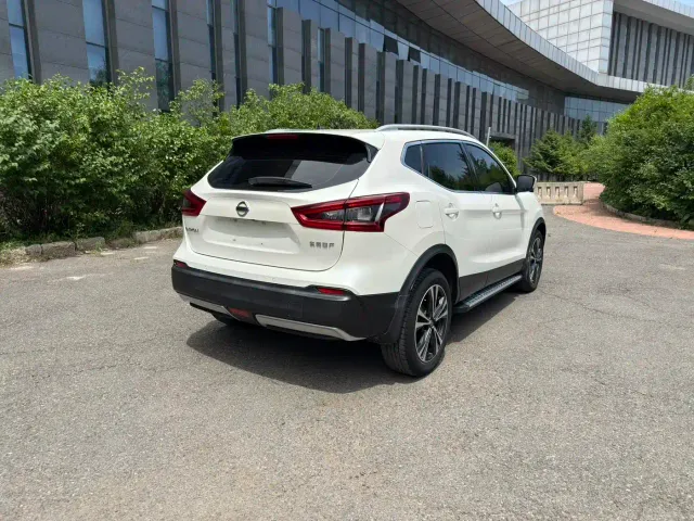 Nissan Qashqai — Фото автомобиля 21