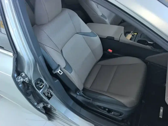 Lexus ES — Фото автомобиля 24