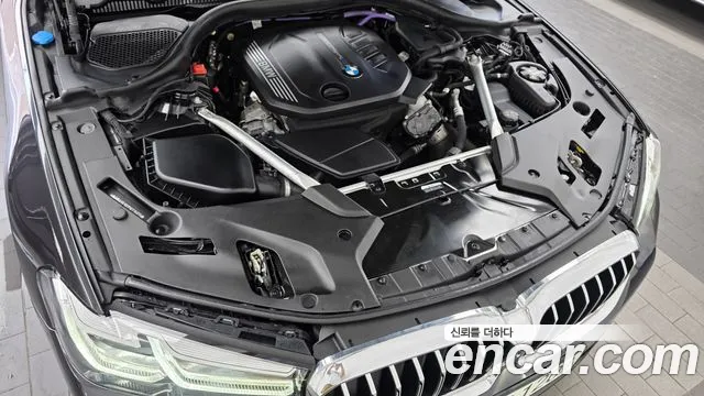 Фотография автомобиля — BMW 5-Series