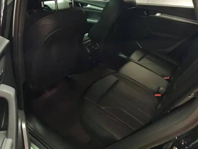 Audi Q5L — Фото автомобиля 11