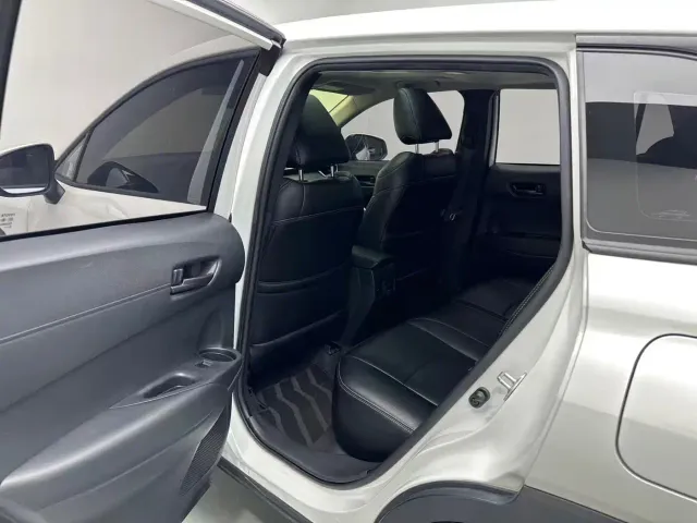 Toyota Corolla Cross — Фото автомобиля 6