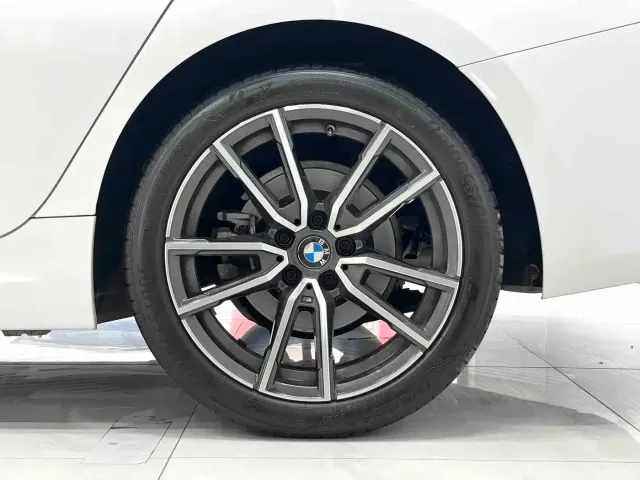 BMW 3 Series — Фото автомобиля 14