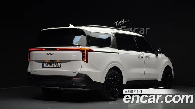 Фотография автомобиля — Kia Carnival Generation 4