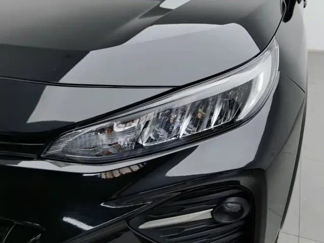 Toyota Wildlander — Фото автомобиля 7
