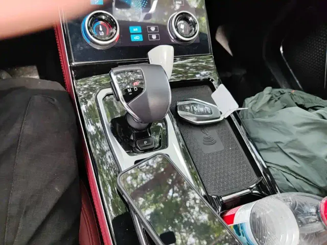 Jetour X70 Plus — Фото автомобиля 9