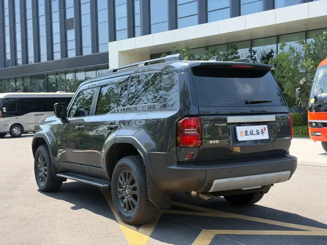 Toyota Prado — Фото автомобиля 7
