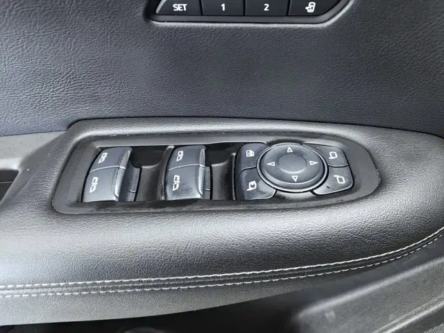 Cadillac XT5 — Фото автомобиля 9