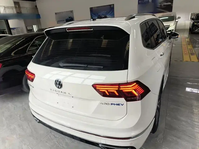 Volkswagen Tiguan L PHEV — Фото автомобиля 5