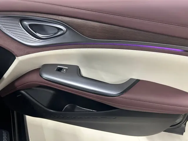 BYD Seal — Фото автомобиля 24