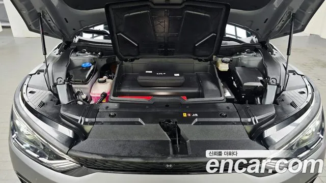 Kia EV6 — Фото автомобиля 9