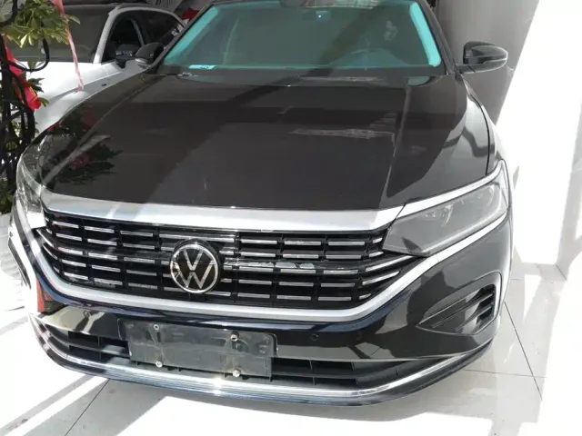 Volkswagen Passat — Фото автомобиля 2