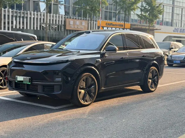Фотография автомобиля — Li Auto L8