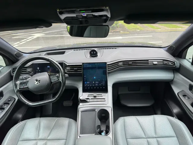 Nio ES8 — Фото автомобиля 11