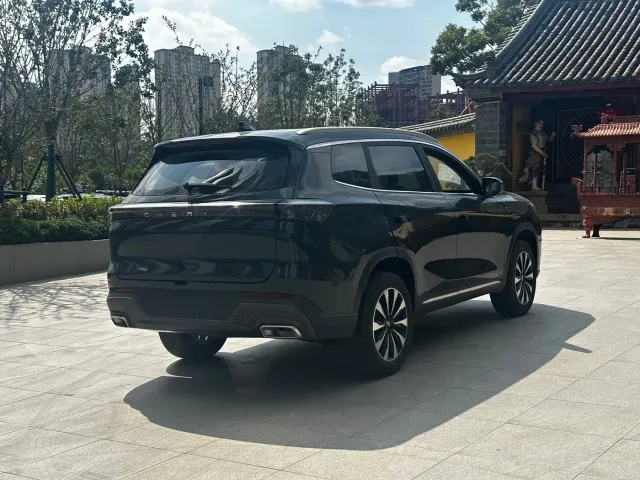 Chery Tiggo 8 PLUS — Фото автомобиля 12