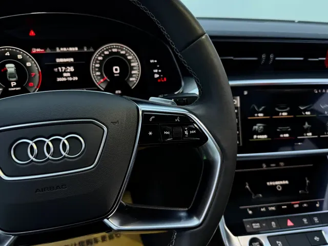 Audi A7L — Фото автомобиля 19