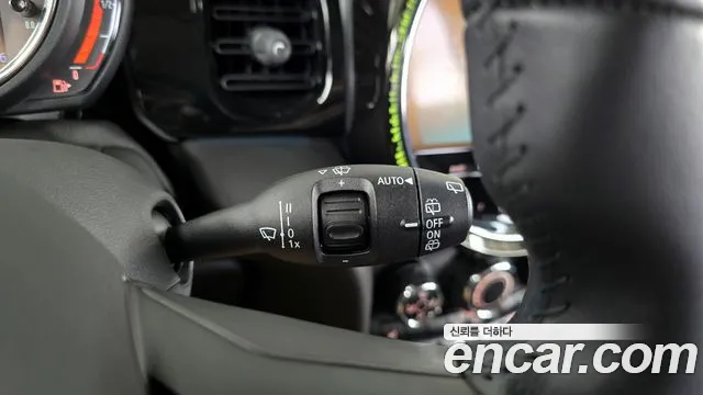 Mini Cooper Cooper 5 дверей Classic — Фото автомобиля 17