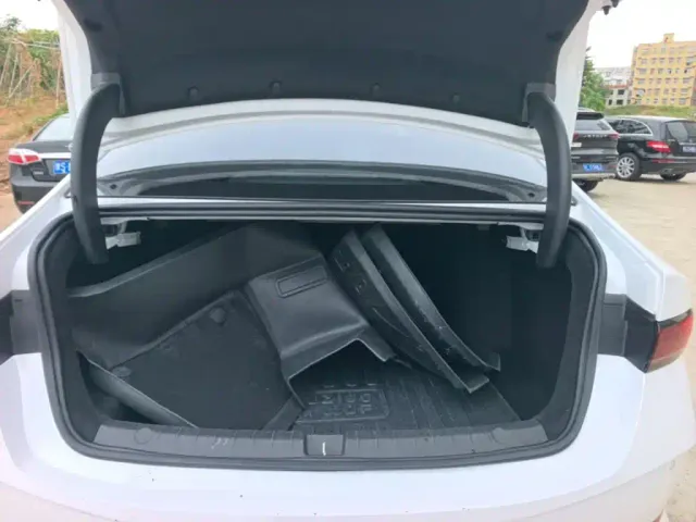 BYD Qin PLUS — Фото автомобиля 18
