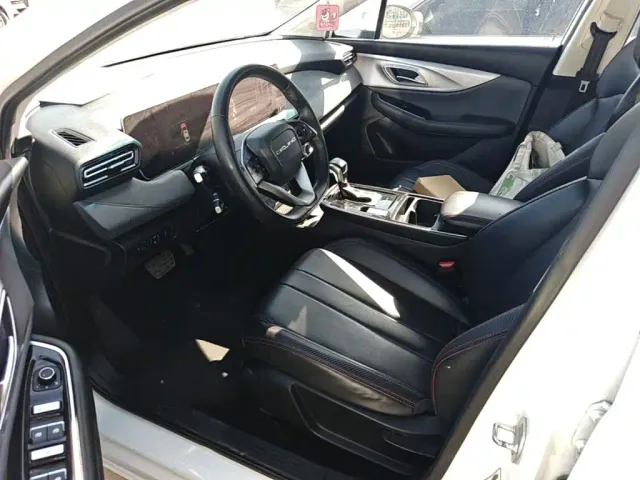 BAIC Beijing U5 PLUS — Фото автомобиля 14