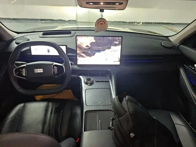 Geely Galaxy E5 — Фото автомобиля 9